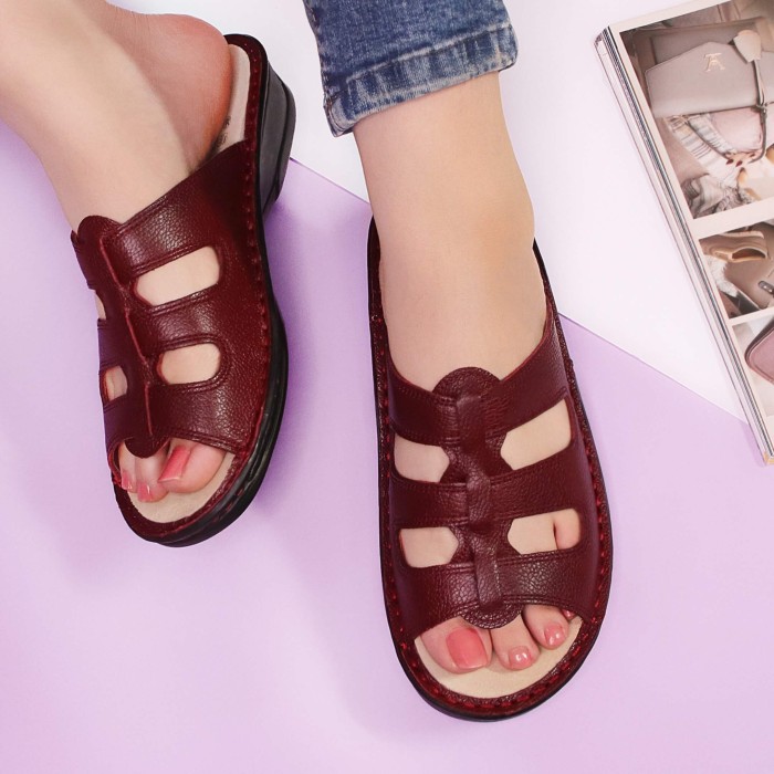 دمپایی چرم طبیعی زنانه آرای مدل سویل کد 14